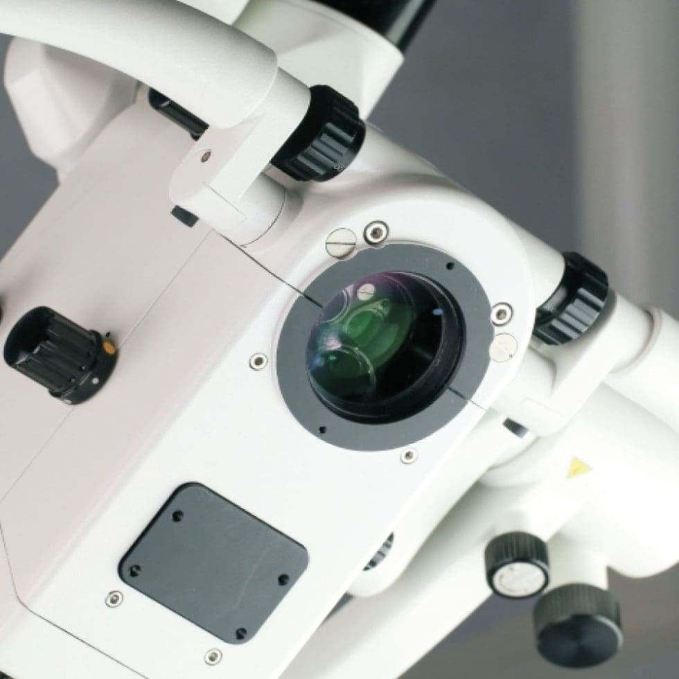 Zumax OMS2380 Dental Microscope